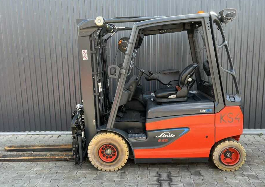 Linde E25-01 - 电动叉车:图2 Linde E25-01 - 电动叉车:图2