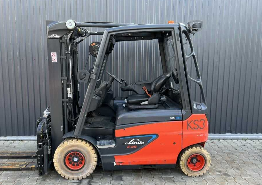 Linde E25-01 - 电动叉车:图2 Linde E25-01 - 电动叉车:图2