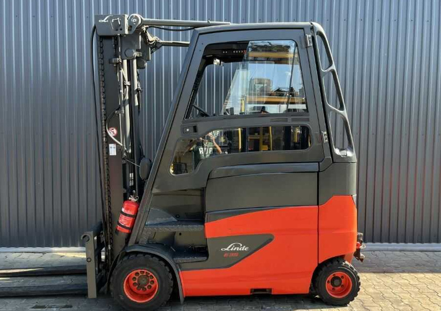 Linde E35HL-01 - 电动叉车:图2 Linde E35HL-01 - 电动叉车:图2