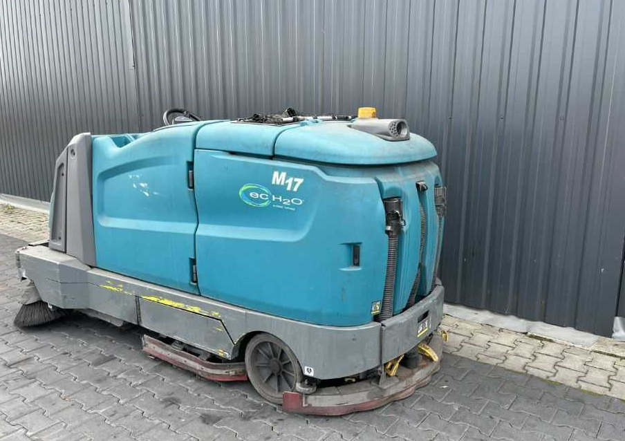 Tennant M17 - 工业真空吸尘器:图3 Tennant M17 - 工业真空吸尘器:图3