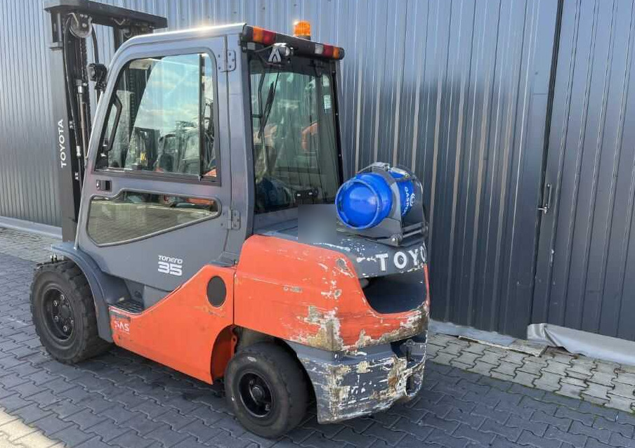 Toyota 8FGJF35 - 液化石油气叉车:图3 Toyota 8FGJF35 - 液化石油气叉车:图3