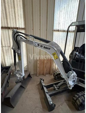 Bobcat E14 - 小型挖掘机:图4 Bobcat E14 - 小型挖掘机:图4