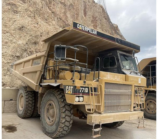 Caterpillar 771D - 自卸车:图1 Caterpillar 771D - 自卸车:图1