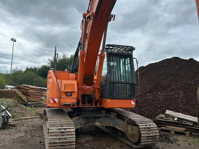 Doosan DX235LCR - - 履带式挖掘机:图2 Doosan DX235LCR - - 履带式挖掘机:图2