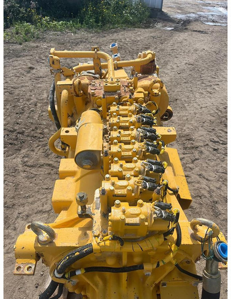 Komatsu SAA6D140E-2 Komatsu engine HD325 - 发动机:图4 Komatsu SAA6D140E-2 Komatsu engine HD325 - 发动机:图4