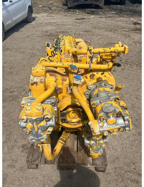 Komatsu SAA6D140E-2 Komatsu engine HD325 - 发动机:图2 Komatsu SAA6D140E-2 Komatsu engine HD325 - 发动机:图2