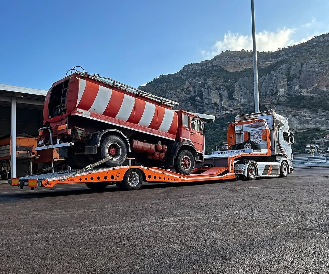 1 AXLE ARLA TRUCK CARRIER - 自动转运半拖车:图3 1 AXLE ARLA TRUCK CARRIER - 自动转运半拖车:图3