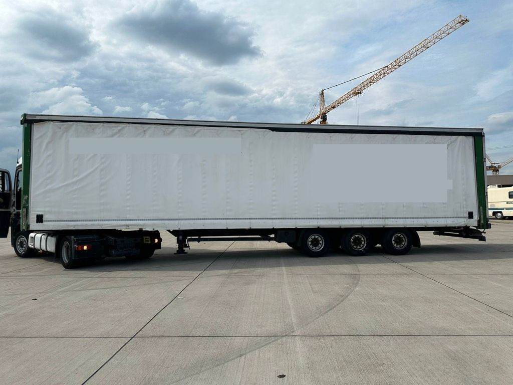 Kögel SN 24 * GETRÄNKE * HUBDACH * SAF-ACHSEN * - 饮料运输半拖车:图3 Kögel SN 24 * GETRÄNKE * HUBDACH * SAF-ACHSEN * - 饮料运输半拖车:图3