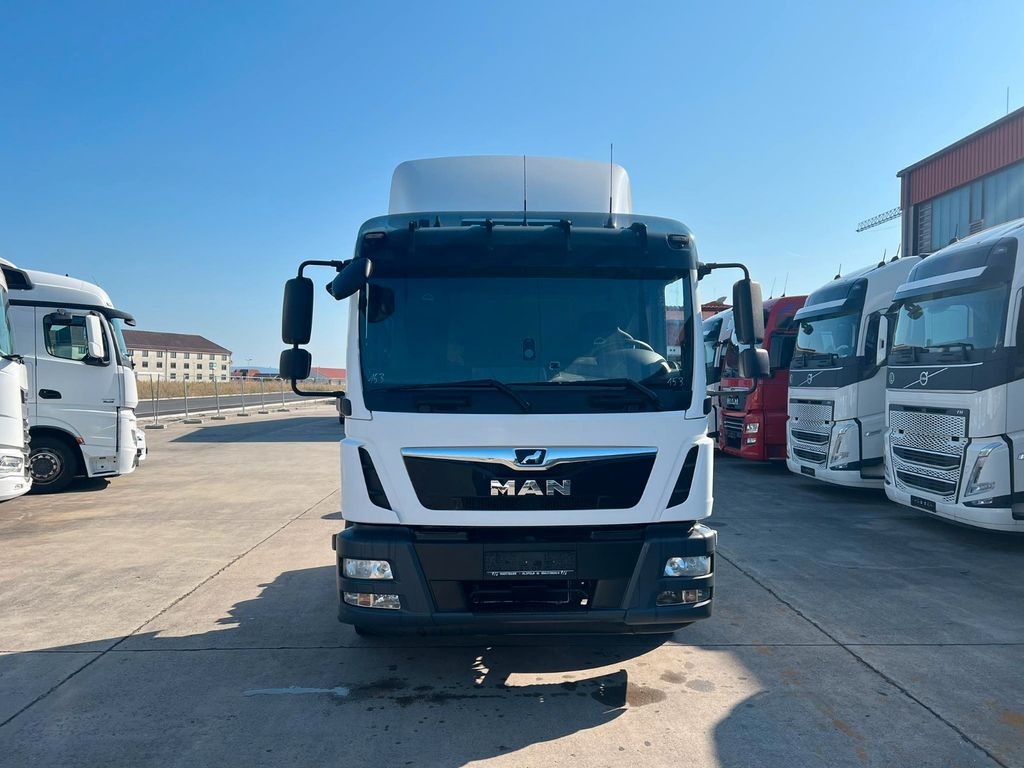 MAN TGM 12.290 * KLIMA * MOTORBREMSE * STANDHEIZUNG - 驾驶室底盘卡车:图2 MAN TGM 12.290 * KLIMA * MOTORBREMSE * STANDHEIZUNG - 驾驶室底盘卡车:图2