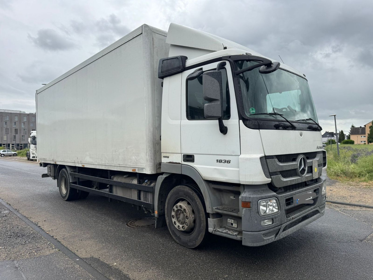 Mercedes-Benz ACTROS 1836*KOFFER*LBW 1,5 T*KLIMA*2014/ORG KM * - 厢式卡车:图1 Mercedes-Benz ACTROS 1836*KOFFER*LBW 1,5 T*KLIMA*2014/ORG KM * - 厢式卡车:图1