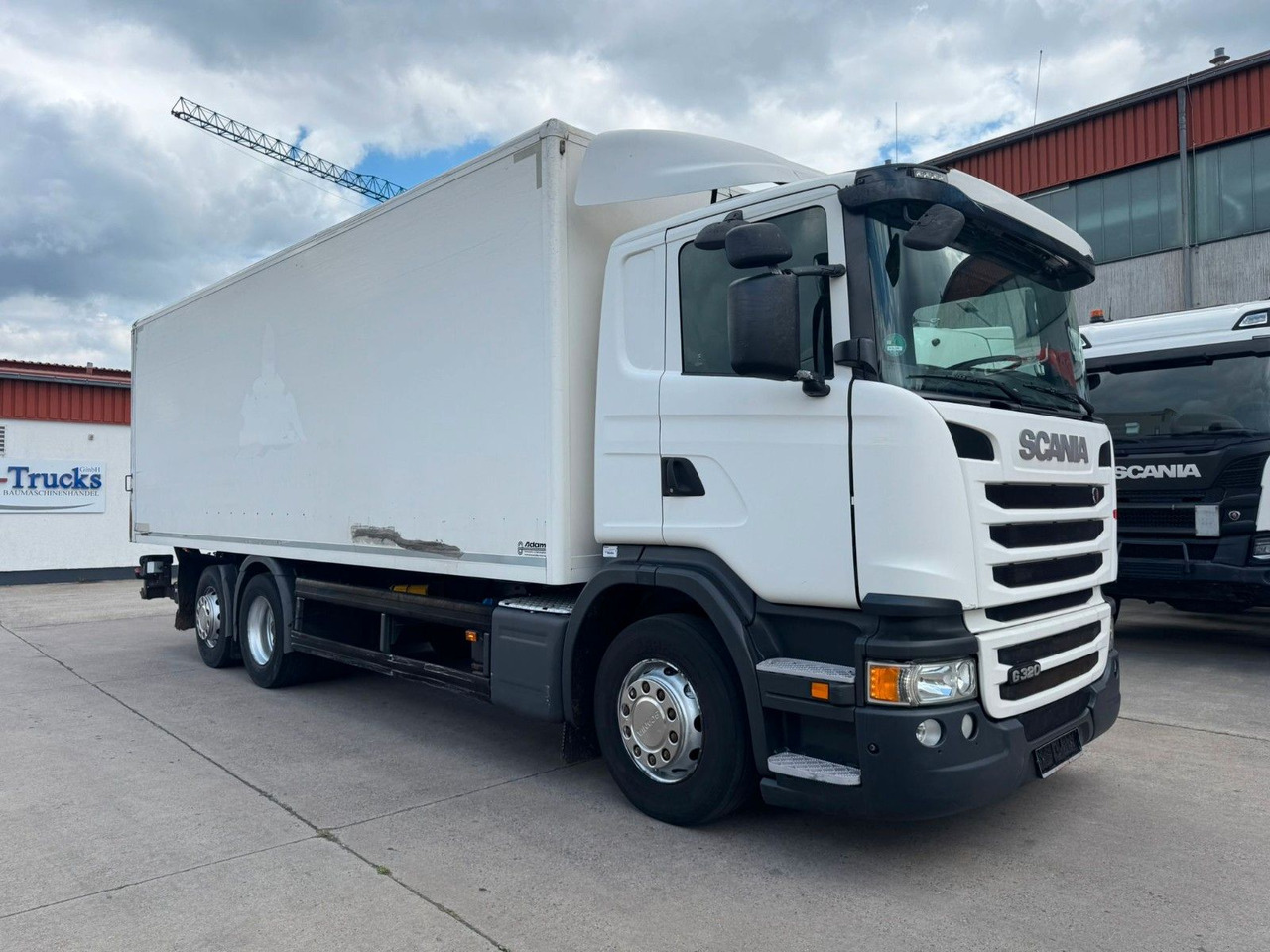 Scania P 380 * KOFFER * LBW 3 TON * LENK / LIFTACHSE * - 厢式卡车:图2 Scania P 380 * KOFFER * LBW 3 TON * LENK / LIFTACHSE * - 厢式卡车:图2