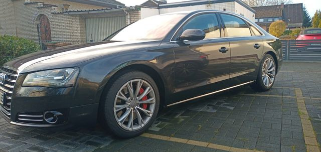 Audi A8 4.2 TDI tiptronic quattro - 轿车:图1 Audi A8 4.2 TDI tiptronic quattro - 轿车:图1