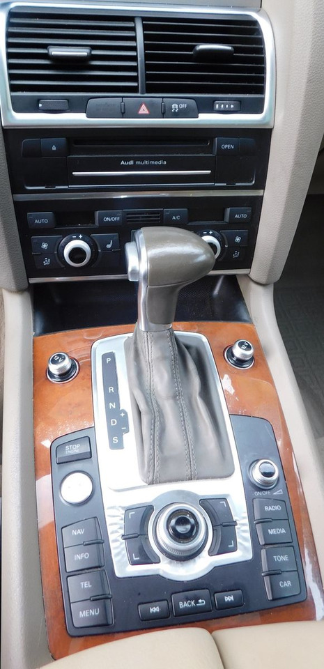 Audi Q7 3.0TFSI 7-Sitzer perfect for UA Export - 越野车:图5 Audi Q7 3.0TFSI 7-Sitzer perfect for UA Export - 越野车:图5