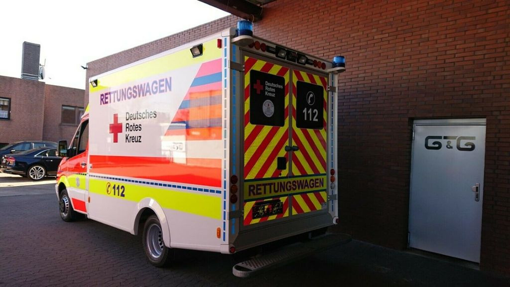 Mercedes-Benz Sprinter 516 // 1 J Garantie // Mercedes-Benz Sprinter 516 // 1 J Garantie // - 救护车:图5 Mercedes-Benz Sprinter 516 // 1 J Garantie // Mercedes-Benz Sprinter 516 // 1 J Garantie // - 救护车:图5