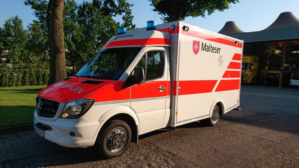 Mercedes-Benz Sprinter 519 / ATM 0km 4x on Stock Mercedes-Benz Sprinter 519 / ATM 0km 4x on Stock - 救护车:图1 Mercedes-Benz Sprinter 519 / ATM 0km 4x on Stock Mercedes-Benz Sprinter 519 / ATM 0km 4x on Stock - 救护车:图1