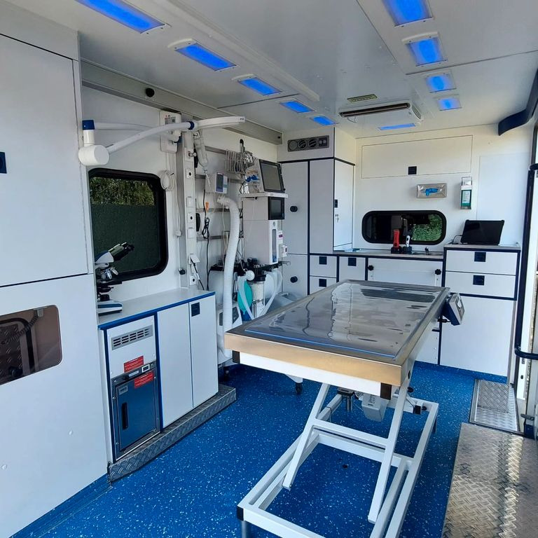 Mercedes-Benz Sprinter 519 Tierarzt Garantie Mercedes-Benz Sprinter 519 Tierarzt Garantie - 救护车:图1 Mercedes-Benz Sprinter 519 Tierarzt Garantie Mercedes-Benz Sprinter 519 Tierarzt Garantie - 救护车:图1