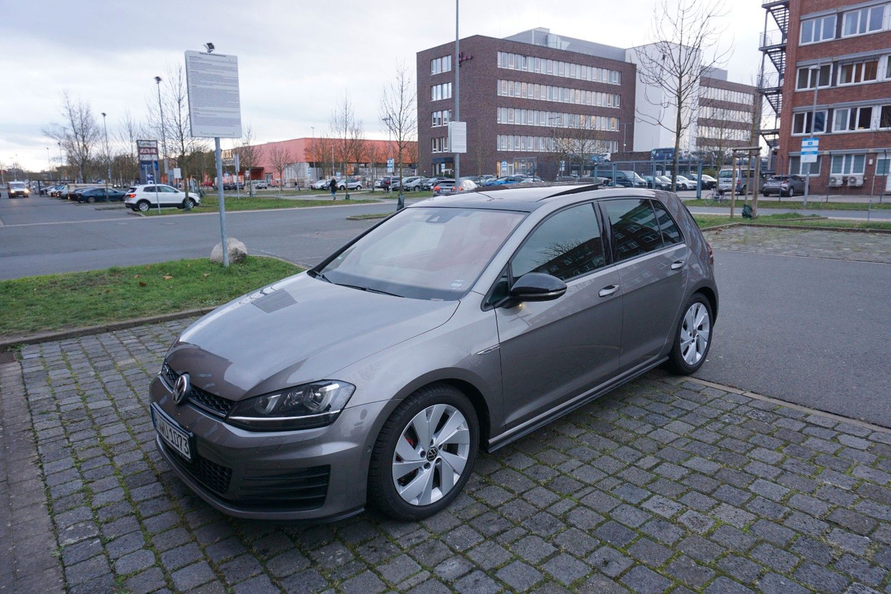 Volkswagen Golf 2.0 TDI DSG BMT GTD - 轿车:图1 Volkswagen Golf 2.0 TDI DSG BMT GTD - 轿车:图1