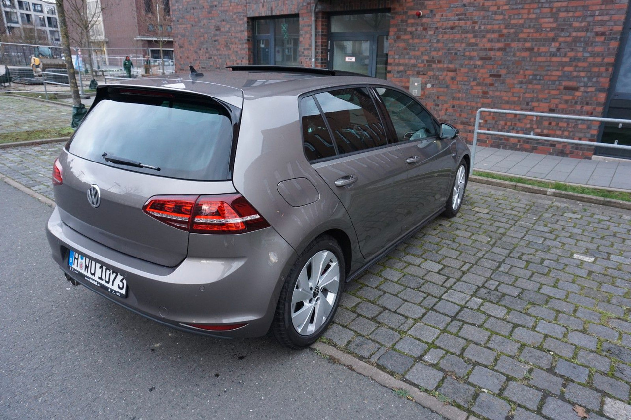 Volkswagen Golf 2.0 TDI DSG BMT GTD - 轿车:图3 Volkswagen Golf 2.0 TDI DSG BMT GTD - 轿车:图3