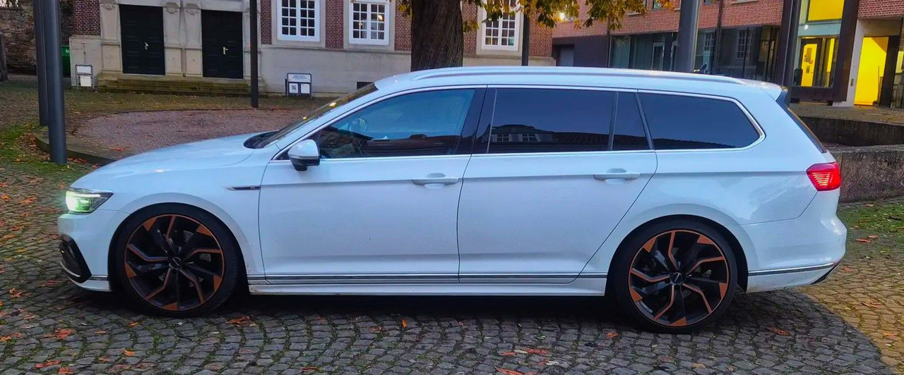 Volkswagen Passat 4-motion R line 9x20 Zoll - 旅行车:图3 Volkswagen Passat 4-motion R line 9x20 Zoll - 旅行车:图3