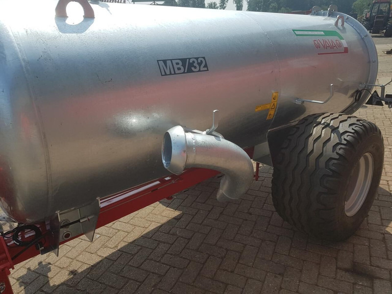 MB 32 Water tank - 液罐拖车:图4 MB 32 Water tank - 液罐拖车:图4