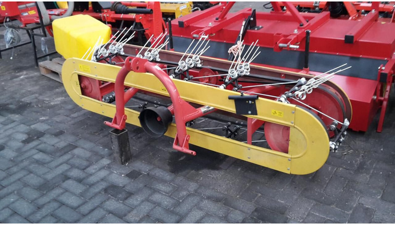 Onbekend bandhooier - 翻草机/ 搂草机:图1 Onbekend bandhooier - 翻草机/ 搂草机:图1