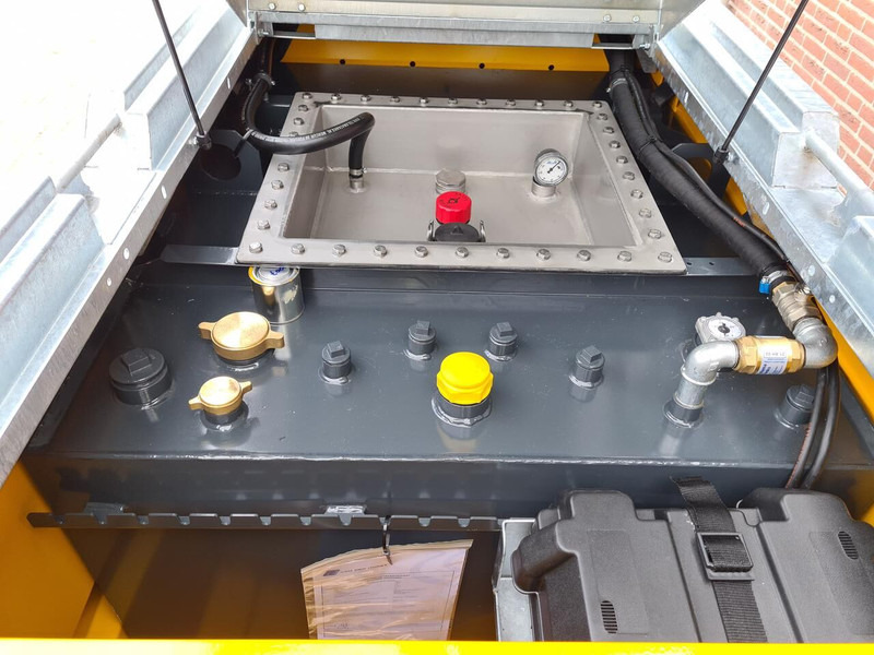 Tankwagen snelverkeer tandemas - 液罐拖车:图4 Tankwagen snelverkeer tandemas - 液罐拖车:图4