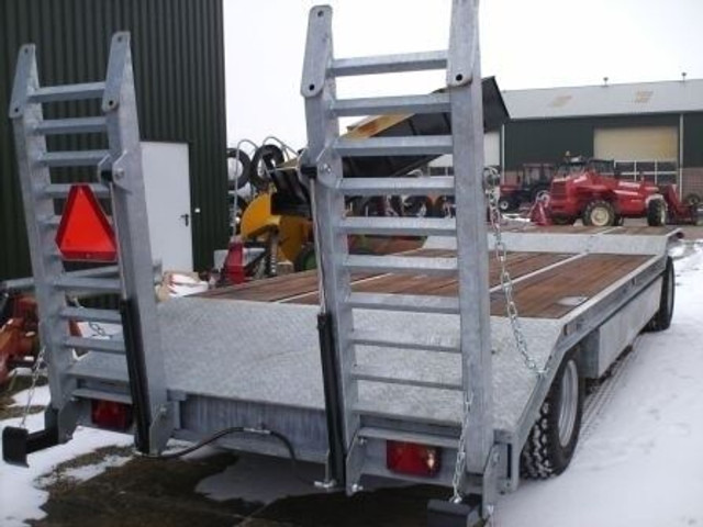 Semie diepladers - 低装载拖车:图3 Semie diepladers - 低装载拖车:图3