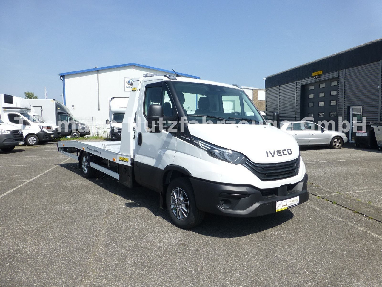 Iveco Daily 35S18 Autotransporter Aut. Luftfed. NAVI - 拖吊车:图2 Iveco Daily 35S18 Autotransporter Aut. Luftfed. NAVI - 拖吊车:图2