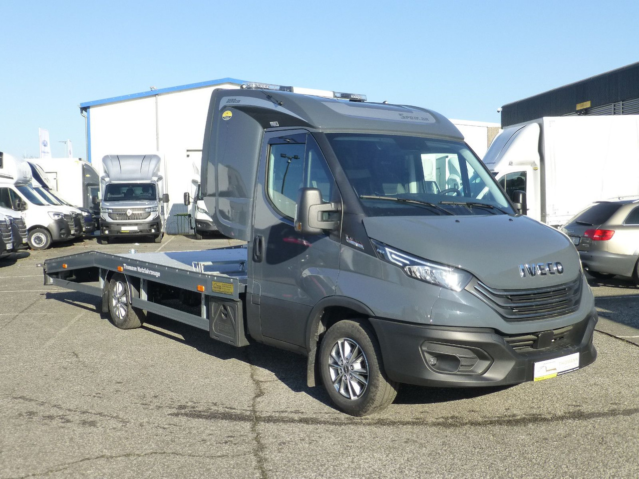 Iveco Daily 35S18 Autotransporter NAVI Schlafkabine - 拖吊车:图2 Iveco Daily 35S18 Autotransporter NAVI Schlafkabine - 拖吊车:图2
