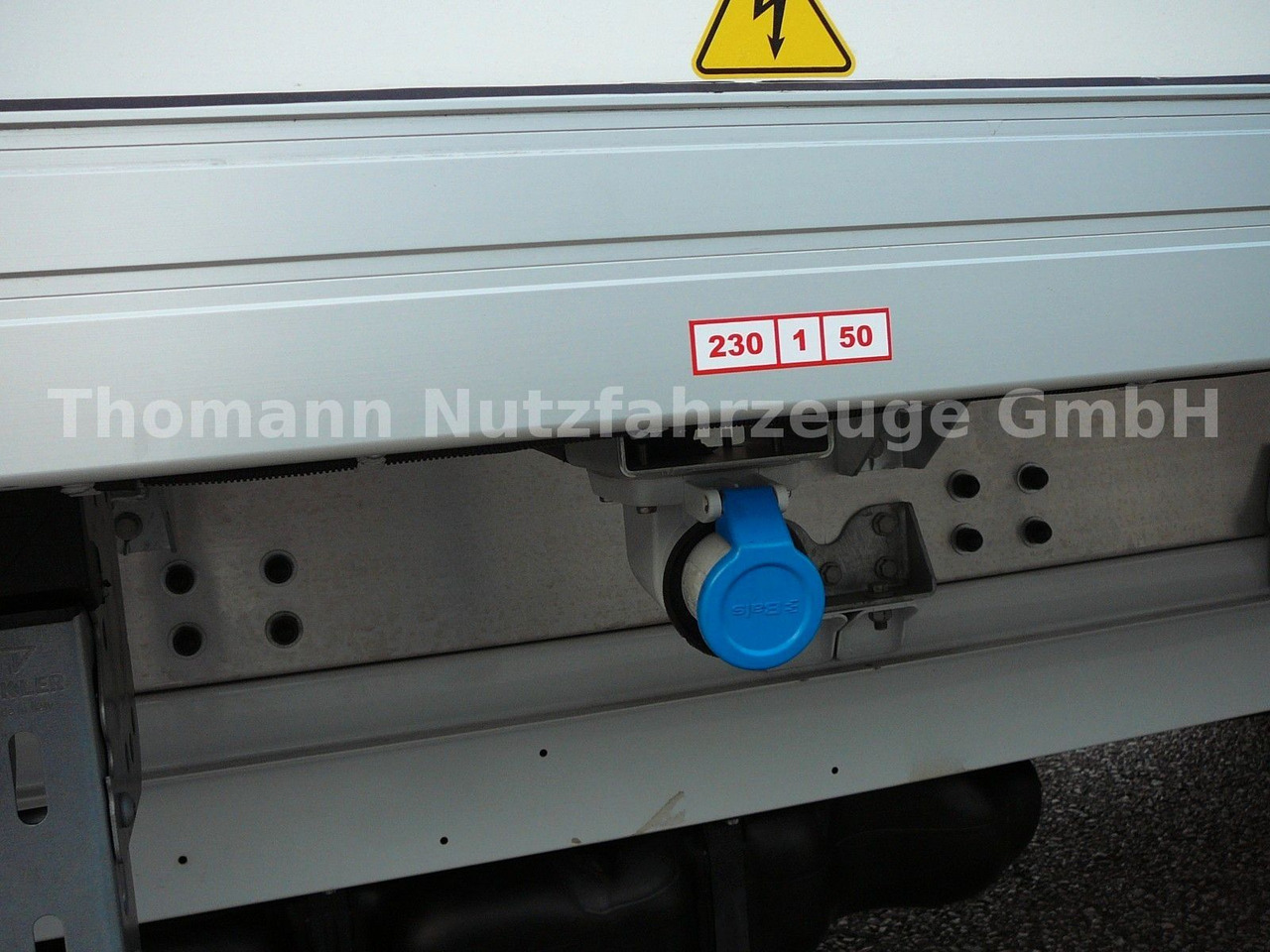 冷藏货车 Mercedes-Benz Sprinter 317 CDI Kühlkoffer Xarios 300 LBW：图8