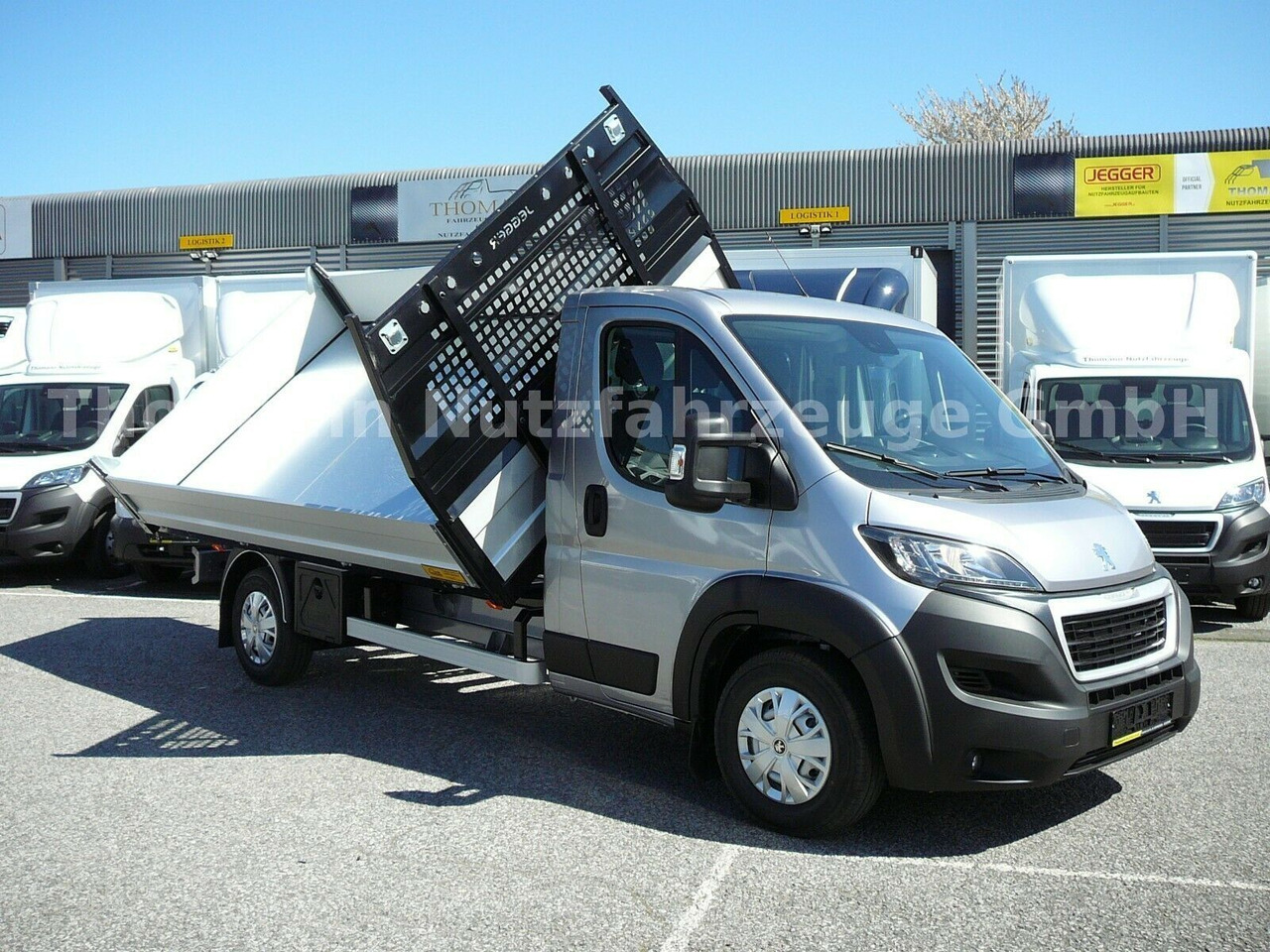 Peugeot Boxer Pritsche 3 Seiten Kipper Premiumaufbau Peugeot Boxer Pritsche 3 Seiten Kipper Premiumaufbau - 翻斗货车:图4 Peugeot Boxer Pritsche 3 Seiten Kipper Premiumaufbau Peugeot Boxer Pritsche 3 Seiten Kipper Premiumaufbau - 翻斗货车:图4