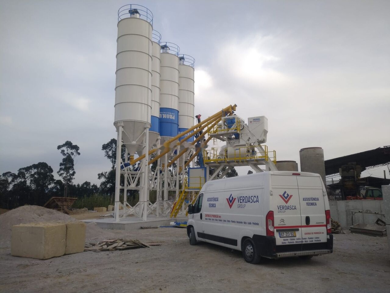 Promax Compact Skip Concrete Batching Plant CS100-TWN-LINE (100m3/h) - 水泥筒仓:图2 Promax Compact Skip Concrete Batching Plant CS100-TWN-LINE (100m3/h) - 水泥筒仓:图2