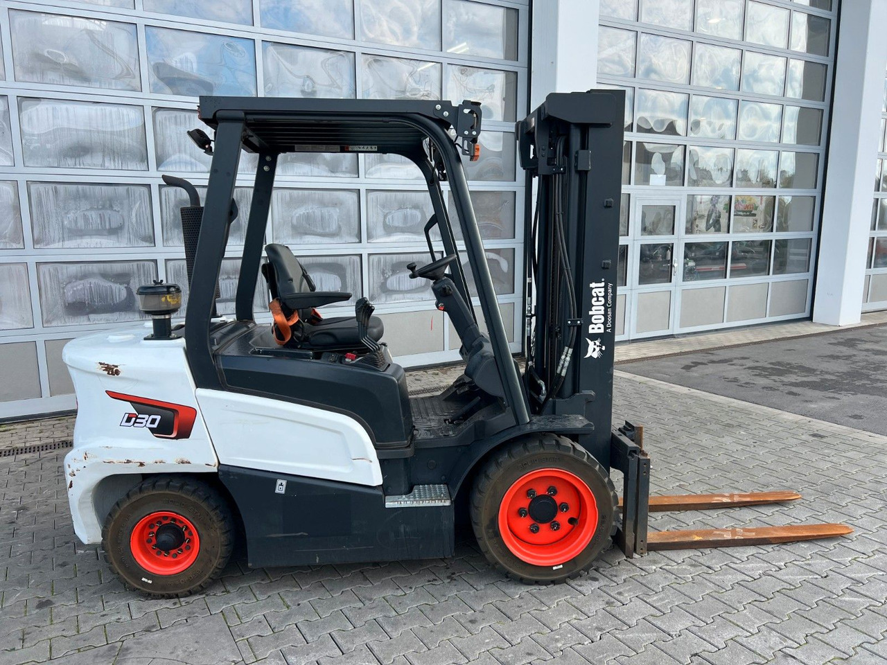Bobcat D30NXS / nur 482h! / 12.2023 / SS - 电动叉车:图3 Bobcat D30NXS / nur 482h! / 12.2023 / SS - 电动叉车:图3