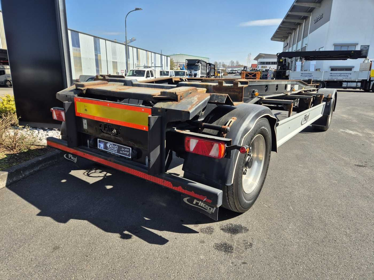 Fliegl ZPS180 Abroll-Container Tropper Pellet-Silo 22m³ Fliegl ZPS180 Abroll-Container Tropper Pellet-Silo 22m³ - 滚出式/ 箕斗拖车:图2 Fliegl ZPS180 Abroll-Container Tropper Pellet-Silo 22m³ Fliegl ZPS180 Abroll-Container Tropper Pellet-Silo 22m³ - 滚出式/ 箕斗拖车:图2