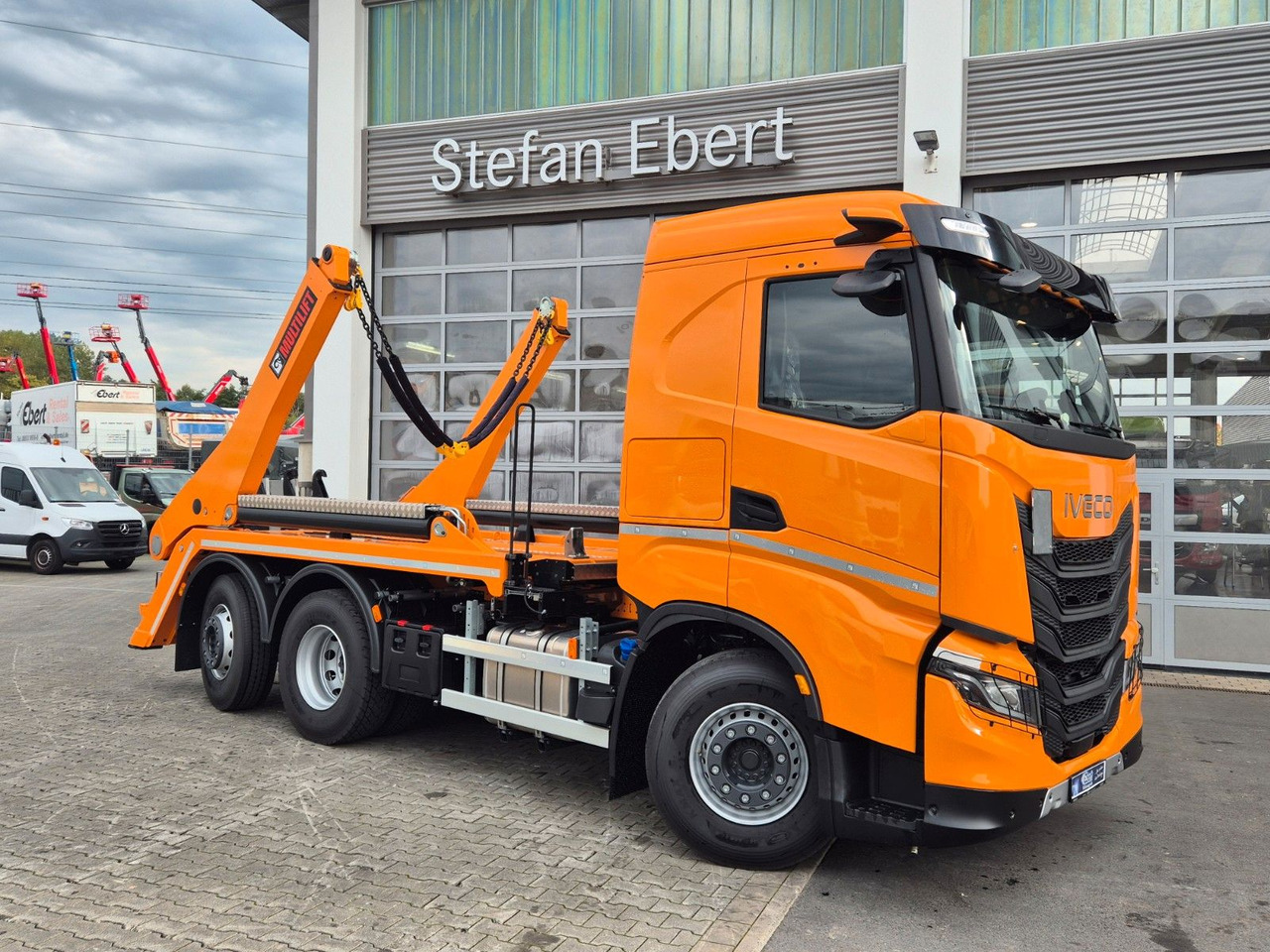 Iveco AS280X58Y/ PS ON Hiab FTR18 Funk AHK Bett Cam - 翻斗车:图5 Iveco AS280X58Y/ PS ON Hiab FTR18 Funk AHK Bett Cam - 翻斗车:图5
