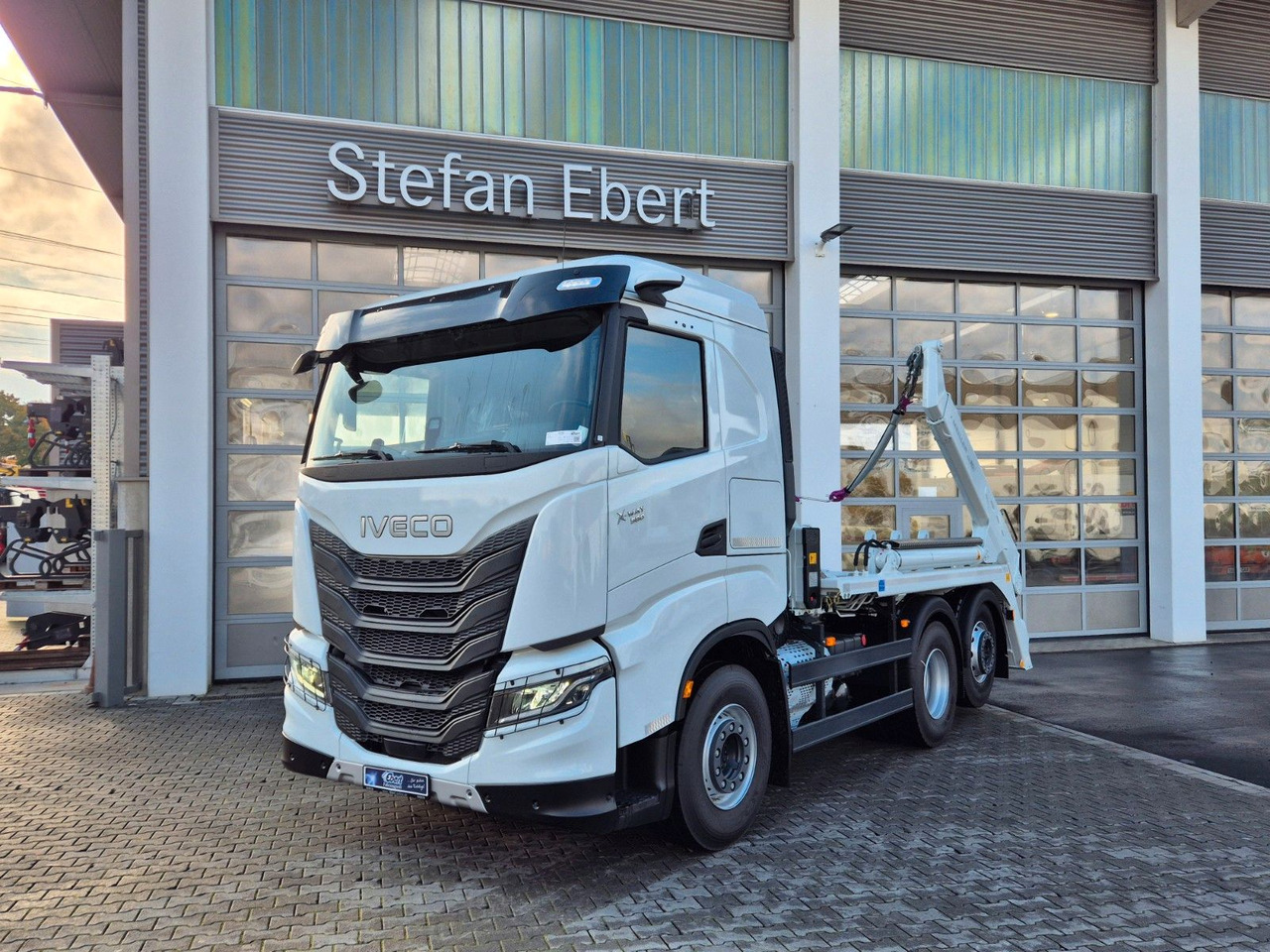 Iveco AS280X58Y/ PS ON Meiller AK 16. T Funk AHK Cam - 翻斗车:图2 Iveco AS280X58Y/ PS ON Meiller AK 16. T Funk AHK Cam - 翻斗车:图2