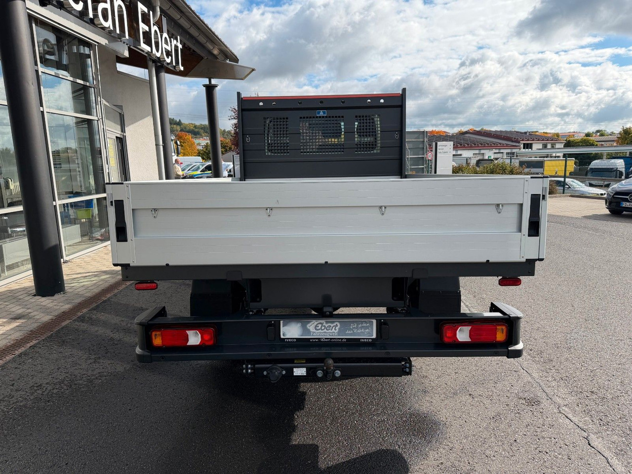 Iveco Daily 35S14 A8 Pritsche *R.3450mm*AHK*Automatik - 平板货车:图5 Iveco Daily 35S14 A8 Pritsche *R.3450mm*AHK*Automatik - 平板货车:图5