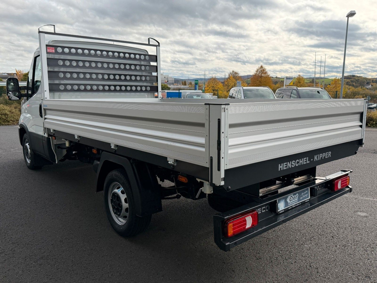 Iveco Daily 35S14 A8*R3.450mm*Automatik*Kamera*2Sitze* - 翻斗货车:图4 Iveco Daily 35S14 A8*R3.450mm*Automatik*Kamera*2Sitze* - 翻斗货车:图4