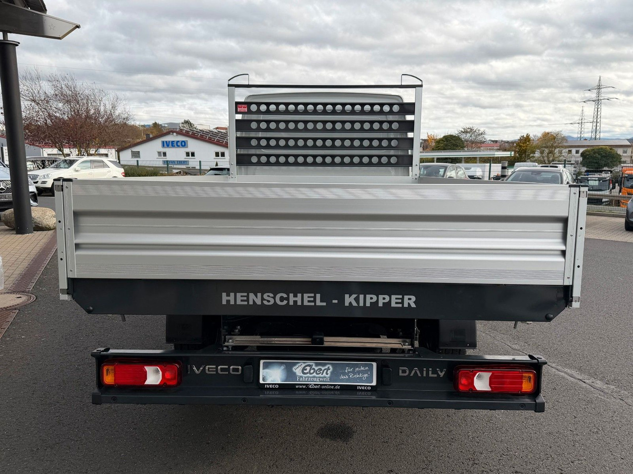 Iveco Daily 35S14 A8*R3.450mm*Automatik*Kamera*2Sitze* - 翻斗货车:图5 Iveco Daily 35S14 A8*R3.450mm*Automatik*Kamera*2Sitze* - 翻斗货车:图5