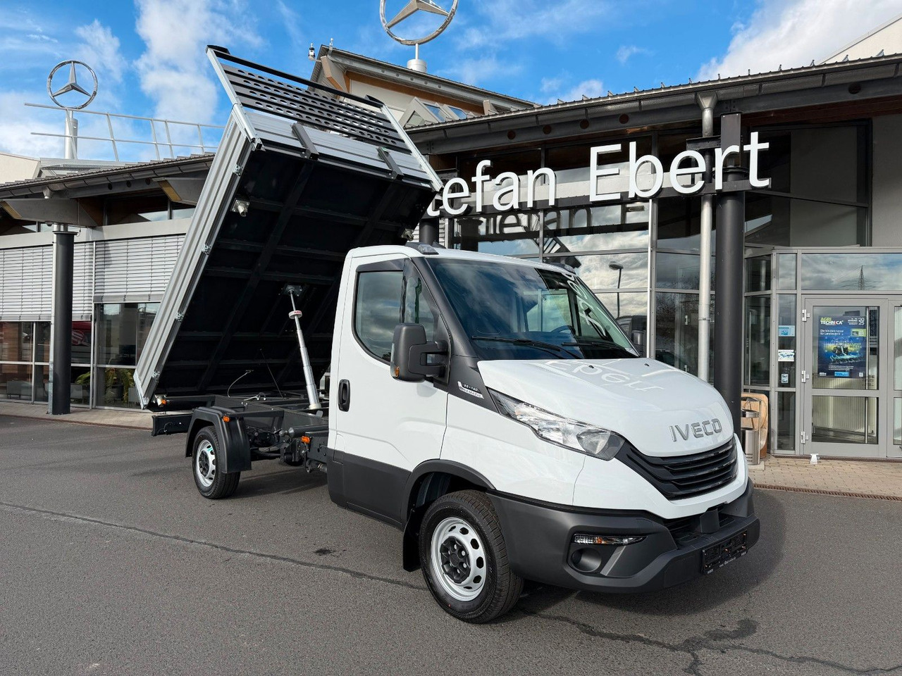 Iveco Daily 35S14 A8 *R3.450mm*Automatik*Klima* 4x - 翻斗货车:图2 Iveco Daily 35S14 A8 *R3.450mm*Automatik*Klima* 4x - 翻斗货车:图2