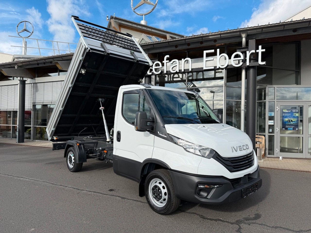 Iveco Daily 35S14 A8 *R3.450mm*Automatik*Klima* 4x - 翻斗货车:图2 Iveco Daily 35S14 A8 *R3.450mm*Automatik*Klima* 4x - 翻斗货车:图2