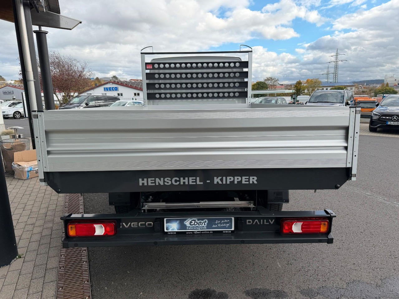 Iveco Daily 35S16 A8 *R3.450mm*Automatik*Klima* 3x - 翻斗货车:图5 Iveco Daily 35S16 A8 *R3.450mm*Automatik*Klima* 3x - 翻斗货车:图5