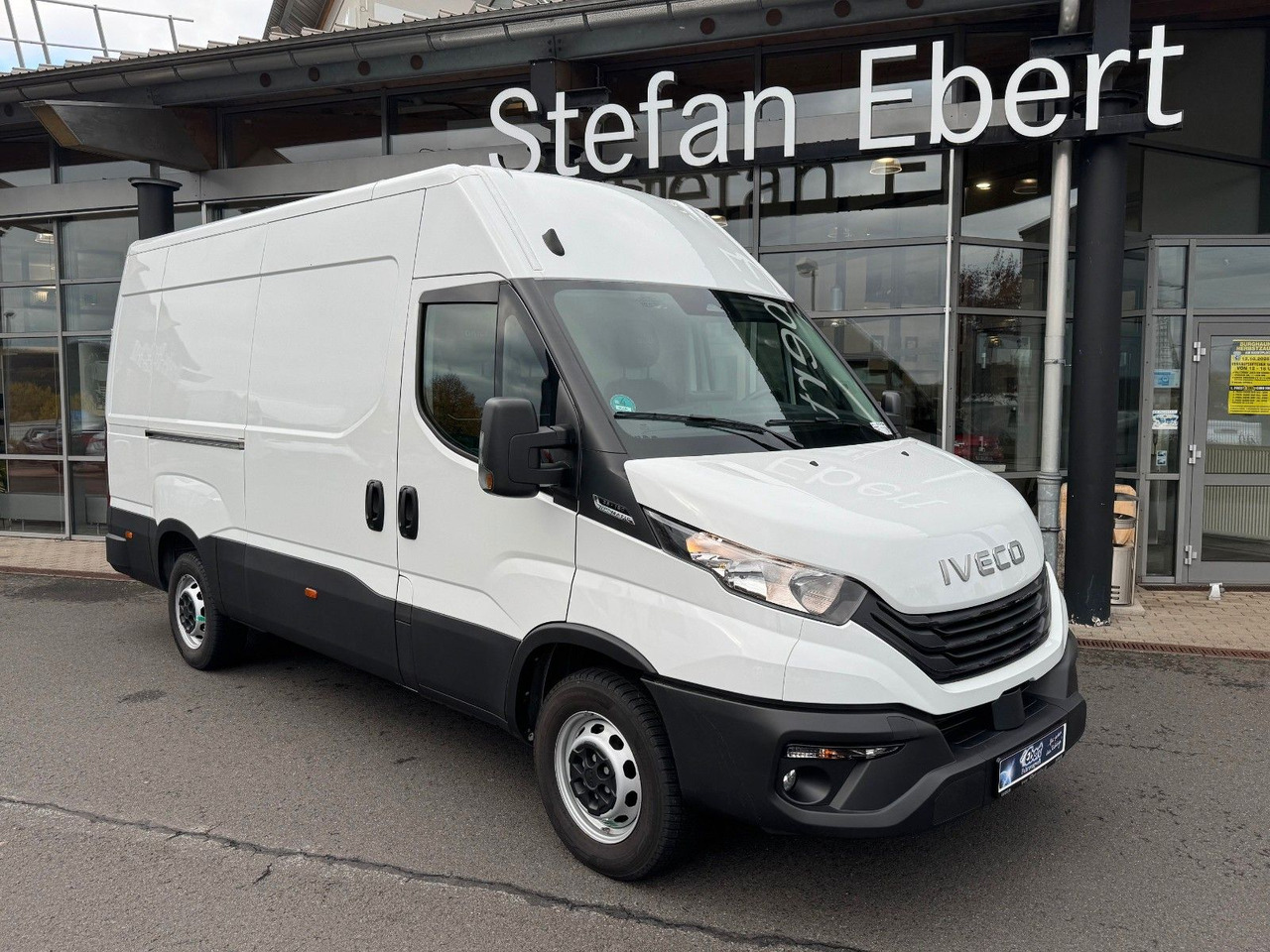 Iveco Daily 35S16 A8 *R3.520mm*Automatik*AHK*ACC* - 无侧窗厢式货车:图1 Iveco Daily 35S16 A8 *R3.520mm*Automatik*AHK*ACC* - 无侧窗厢式货车:图1