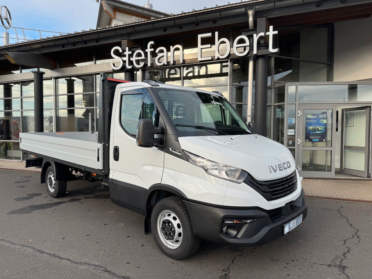 Iveco Daily 35S16 *R.3750mm*Automatik*AHK*Kamera* - 平板货车:图1 Iveco Daily 35S16 *R.3750mm*Automatik*AHK*Kamera* - 平板货车:图1