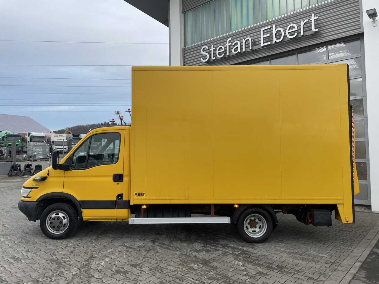Iveco Daily 50C17 3.0L *Koffer*LBW*Klima* - 厢式货车:图2 Iveco Daily 50C17 3.0L *Koffer*LBW*Klima* - 厢式货车:图2