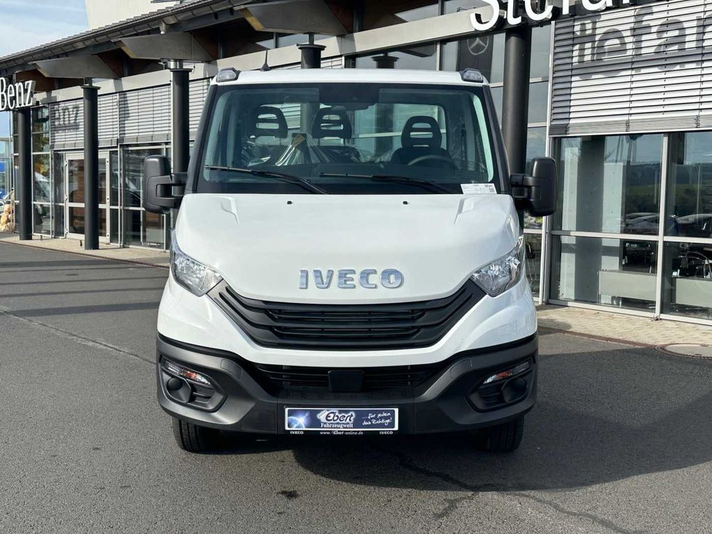 Iveco Daily 50C18 3.0L *R3750mm*Navi*Klima* 3x - 驾驶室底盘卡车:图2 Iveco Daily 50C18 3.0L *R3750mm*Navi*Klima* 3x - 驾驶室底盘卡车:图2