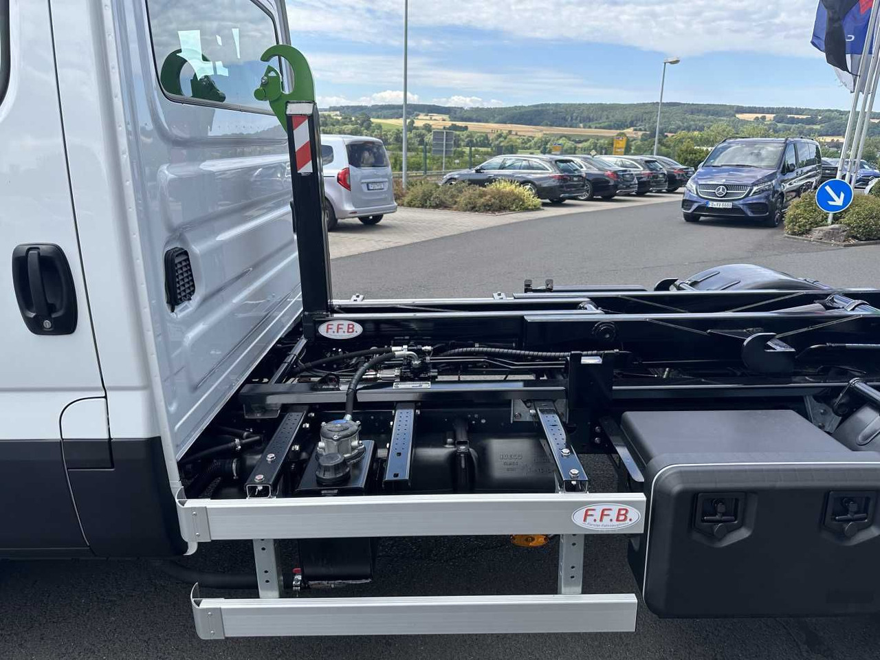 Iveco Daily 70C18 H 3.0L *R3.750mm*AHK*Luft*Sperre* - 吊钩升降车:图4 Iveco Daily 70C18 H 3.0L *R3.750mm*AHK*Luft*Sperre* - 吊钩升降车:图4