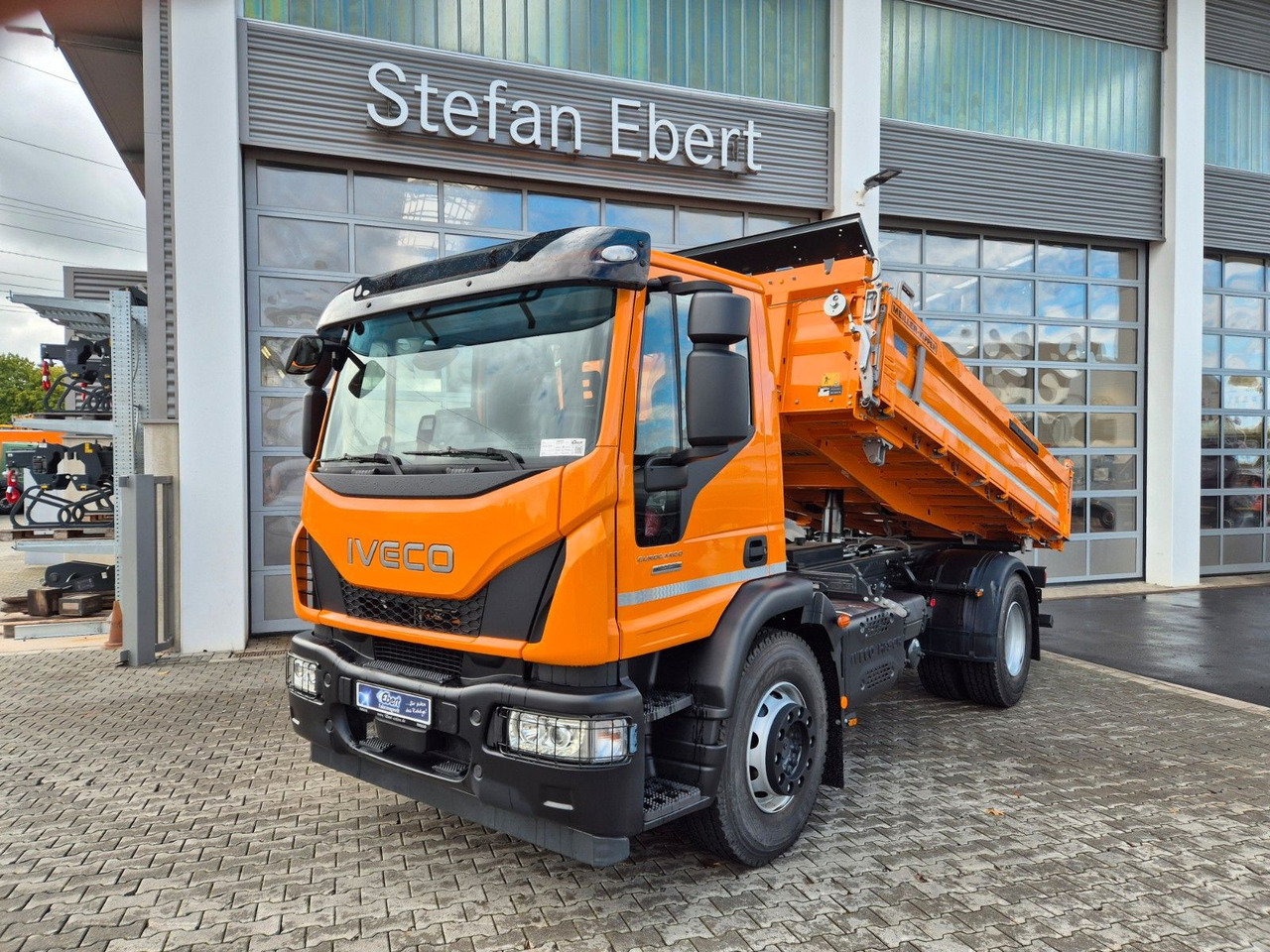 Iveco Eurocargo ML180E32K 4x2 Meiller AHK - 翻斗车:图4 Iveco Eurocargo ML180E32K 4x2 Meiller AHK - 翻斗车:图4