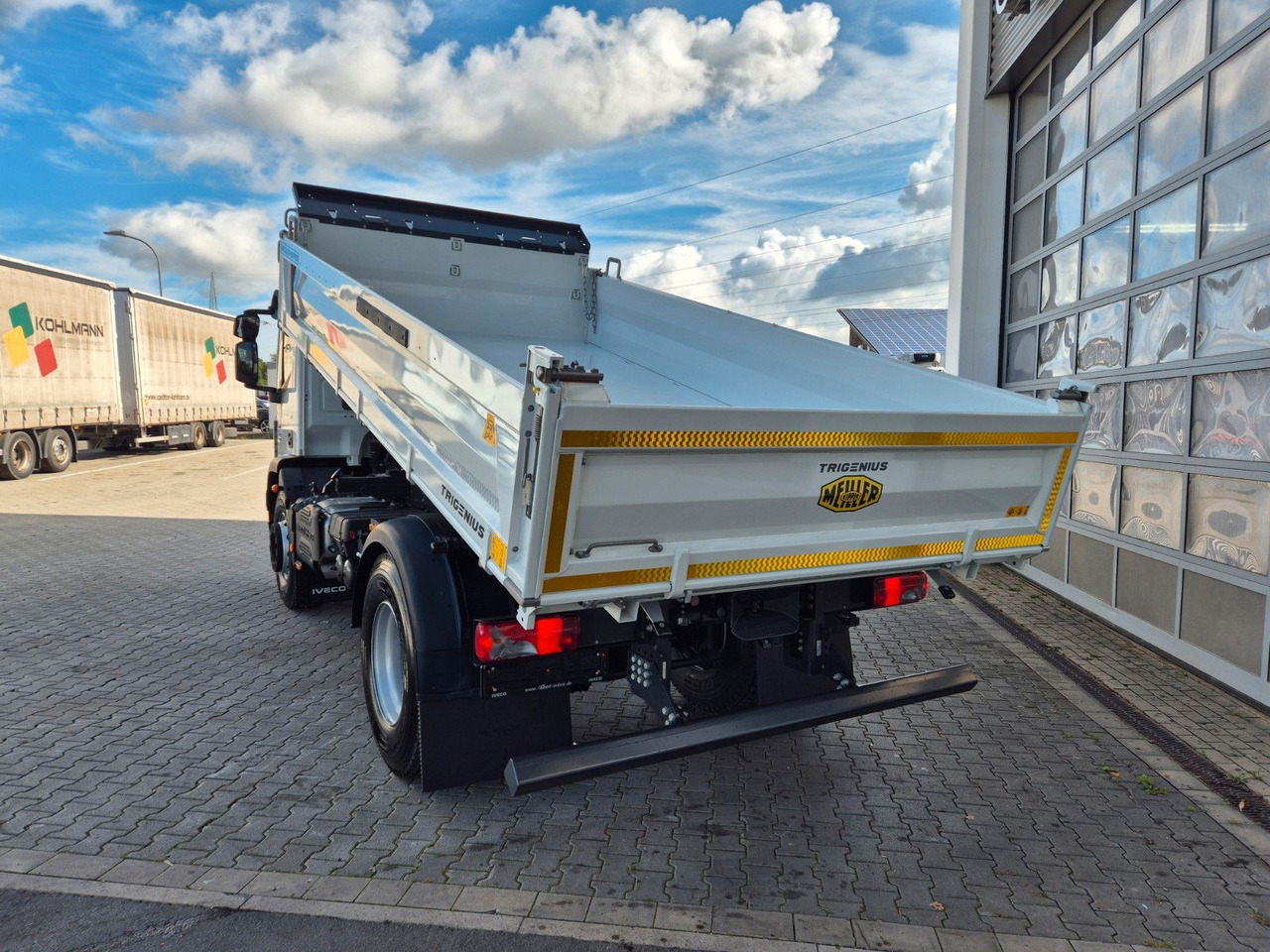 Iveco Eurocargo ML180E32K 4x2 Meiller AHK - 翻斗车:图5 Iveco Eurocargo ML180E32K 4x2 Meiller AHK - 翻斗车:图5