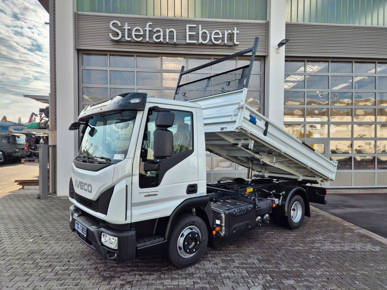 Iveco Eurocargo ML80E21 Meiller 2x AHK 3 Sitze Klima - 翻斗车:图1 Iveco Eurocargo ML80E21 Meiller 2x AHK 3 Sitze Klima - 翻斗车:图1
